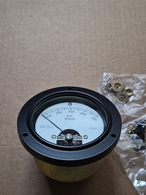 Vintage A & M AC Voltmeter, 0 - 500 VAC, 400 HZ, 3-1/2'' Face - Panel Mount, NOS.