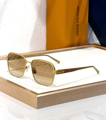 LLouisV  SUNGLASSES WOMEN MOD：Z3247U  Size 57-17-145 - NEW - product listing photo