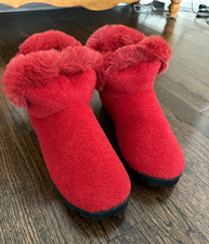Women s Red Faux Suede Bootie Slippers Faux Fur Lined, Rubber Sole, US 8