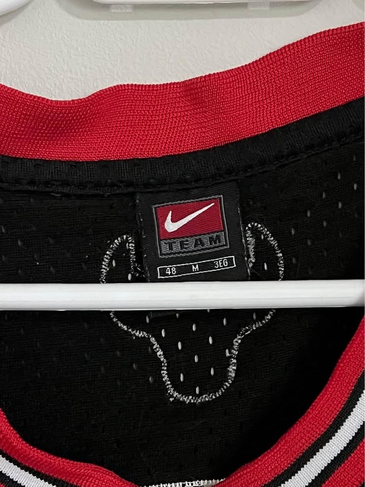 Vintage 90s Chicago Bulls Michael Jordan Nike Jersey thumbnail 3