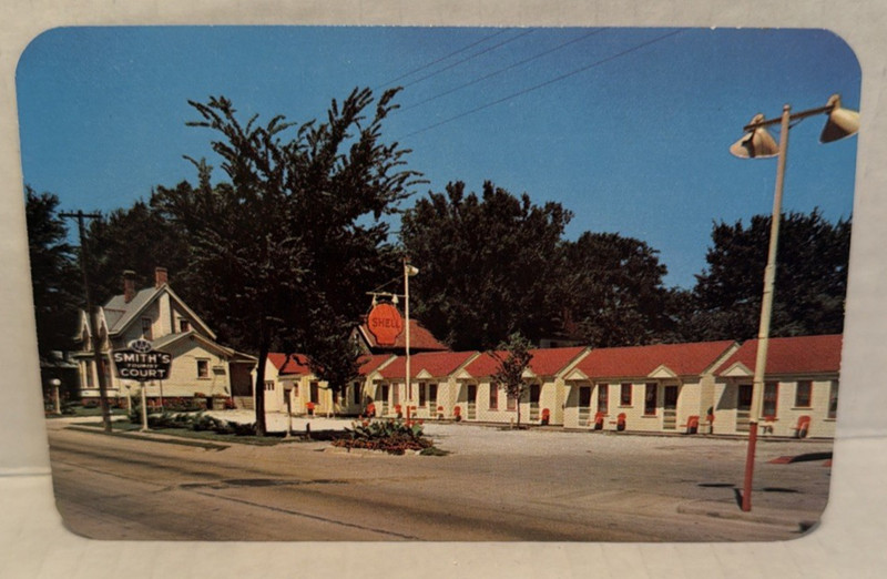 Smith's Motor Court Jacksonville IL Postcard Unused