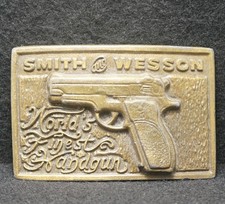 WJ05142 GOOD VINTAGE 1970s  SMITH  WESSON  WORLD'S FINEST HANDGUN BELT BUCKLE