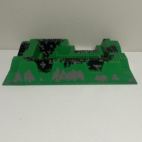 LEGO Baseplate Raised (6261px1) 32 x 48 x 6 with Center Pit with Stones (6090)