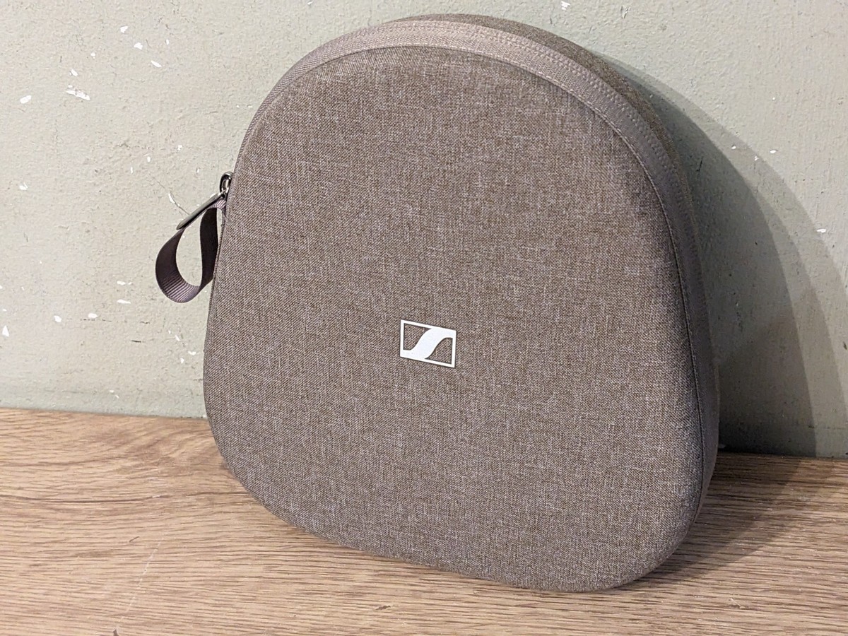 Hard case ONLY Sennheiser Momentum 4 wireless headphones Hard case ONLY Sennheiser Momentum 4 wireless headphones