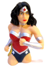 Monogram 4" H Wonder Woman Action Figure Bust Bank Model 45124-Brand New 