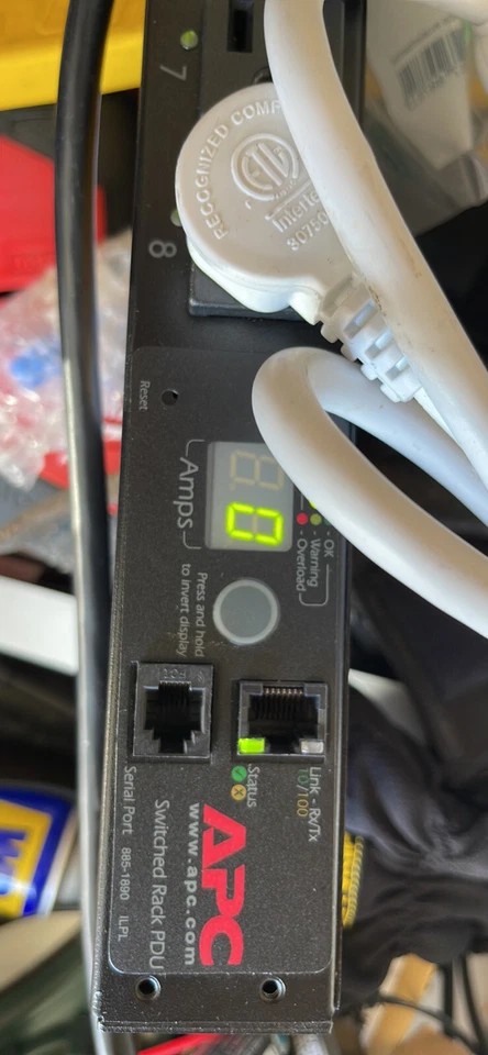 APC AP7900B Switched Rack Power Distribution Unit - Image 2 of 3