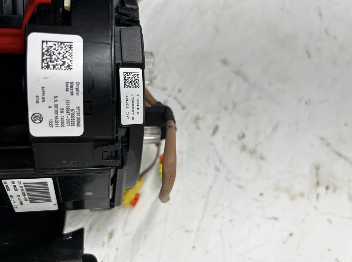 2014-2019 Ghibli OEM Steering Column Combination Switch/Clockspring 10004142-18 
