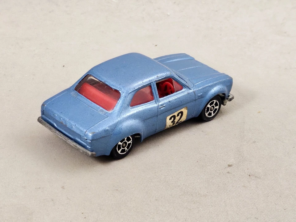 Corgi Juniors Whizzwheels Ford Escort 1:64 - Bild 2 von 4