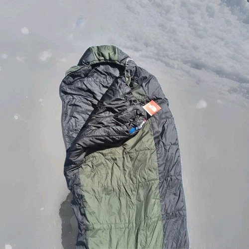 The North Face Bighorn Sleeping Bag 20 Degree RH Long Camping Hiking W/Bag NWT 