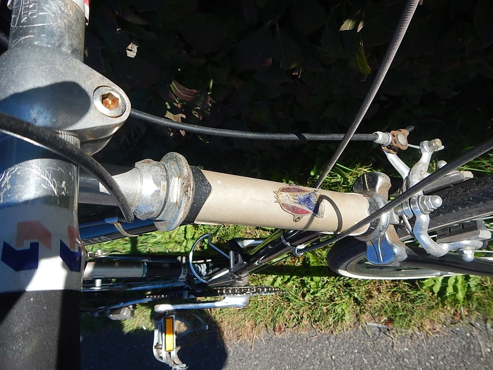 Fuji S-12-S LTD Touring Bike  23" frame 18 speed - Image 4 of 4