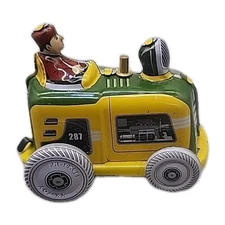 Old Tin Wind Up Car Toy - Missing Knob [99]