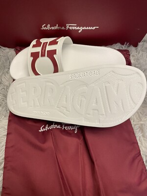 Salvatore Ferragamo Men display picture 3