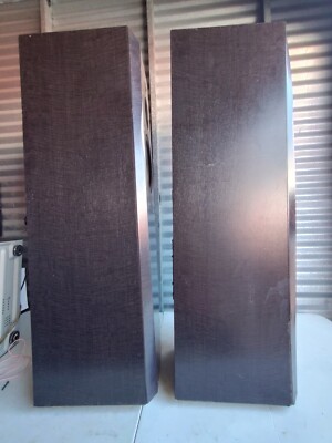 Infinity IL-40 Floor Standing Speakers (2), (NO GRILLS) Tested And