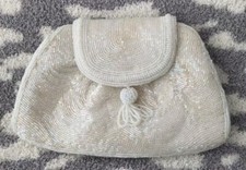 VINTAGE  DELILL OPALESCENT BEADED SMALL CLUTCH 