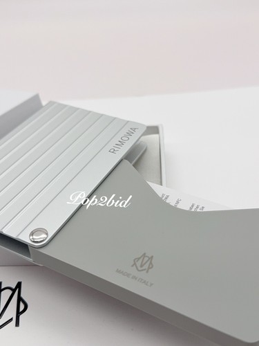 NEW Rimowa Aluminum Card Holder in Silver - Picture 6 of 9
