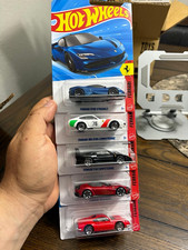 Hot Wheels Ferrari 5-Pack Lot 1:64 Diecast Unopened SF90 F40 365 GTB4 Dino