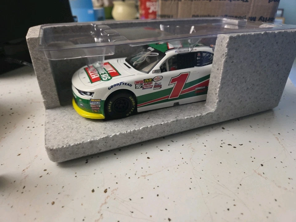 Pizza T6-30 ELLIOTT SADLER #1 HUNT BROTHERS - AUTOGRAFADA - 2017 CHEVY CAMARO - Imagem 4 de 4