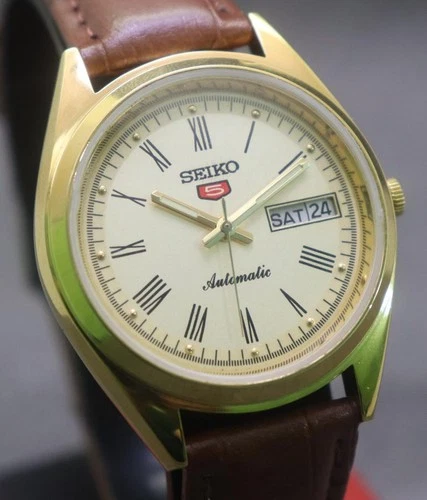 Rare vintage Seiko 5 automatic day date movement number 6319A japan made men's w