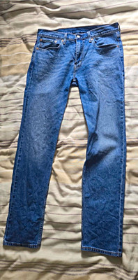 Levi's 502 Tapered Jeans W32 L34 blau Denim mittlere Waschung 5-Pocket
