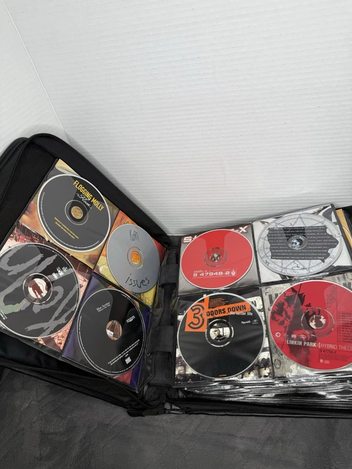 130+ Rock Metal CD Lot 90s 2000s Grunge Alt Korn Slipknot Ozzy Binder Book Foto 2 de 4