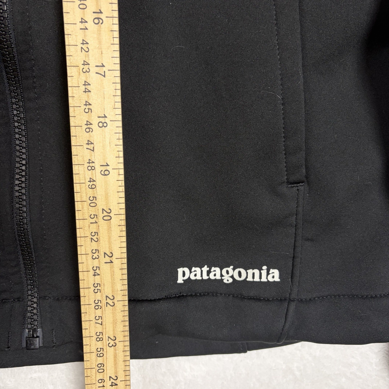 Patagonia Women's Basic Jacket Softshell Size Sma… - image 7