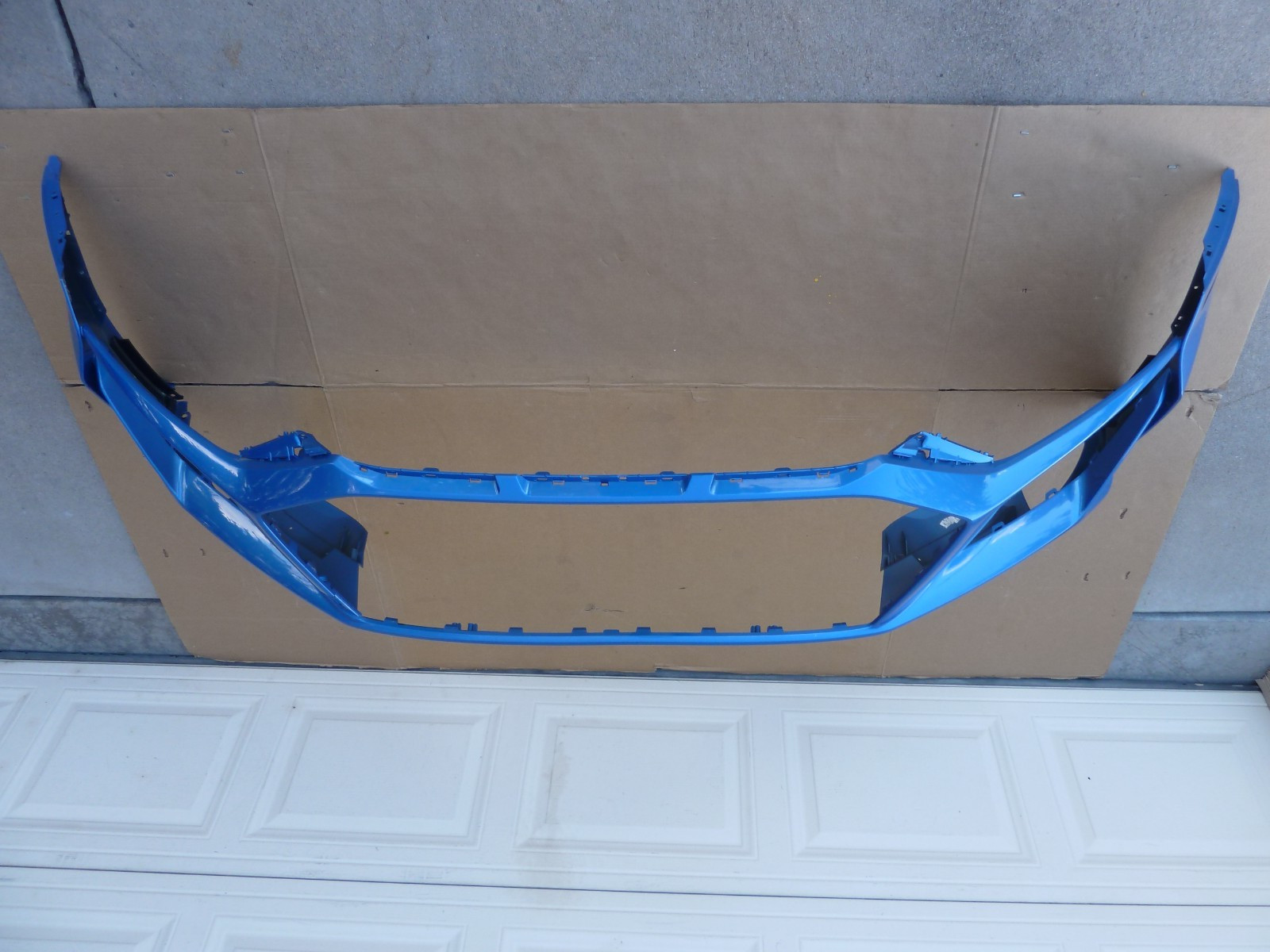 2019-23 Audi R8 Factory Front Bumper Cover Skin OEM Plastic Facia