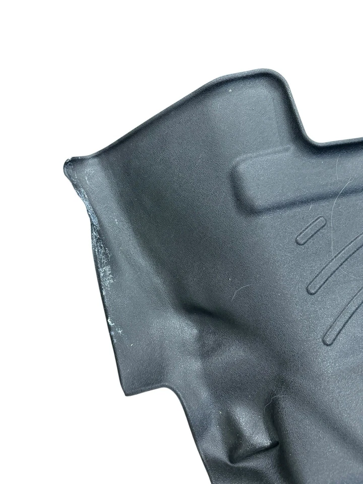 Juego completo de alfombrillas WeatherTech FloorLiner para GMC Yukon 2015-2020 negras usadas Foto 2 de 4