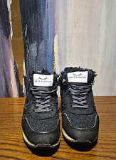 Voile Blanche Black Fur-Lined Lace-Up Low Top Athletic Sneakers Unisex