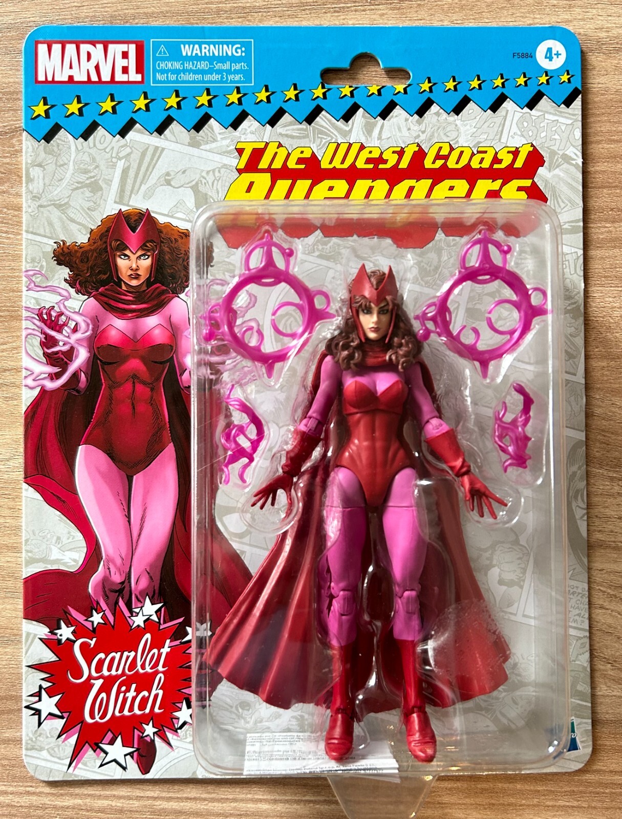 Scarlet Witch Marvel Legends figurine retro articulée West Coast Avengers