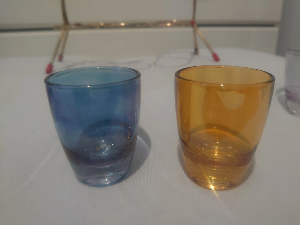 Vintage Kirsch mid century 6 lustre shot glasses In brass stand 1950s  - Image 4 of 4