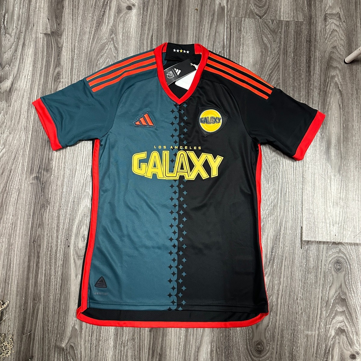 ADIDAS CIENFUEGOS #10 LA GALAXY 2024 ARCHIVE AUTHENTIC ADIDAS CIENFUEGOS #10 LA GALAXY 2024 ARCHIVE AUTHENTIC