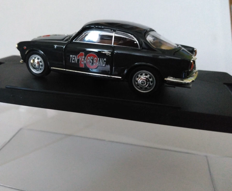 Alfa Roméo Giulietta sp bang édition limitée 1/43 - Photo 3/4