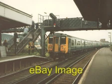 Photo 6x4 Commuters at Staines station Back in "Network South East&q 1985