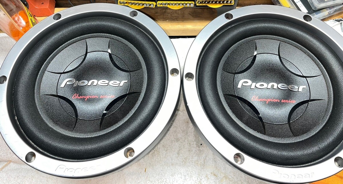 Pioneer subwoofer 10 champion series #oldschool #powerhouse