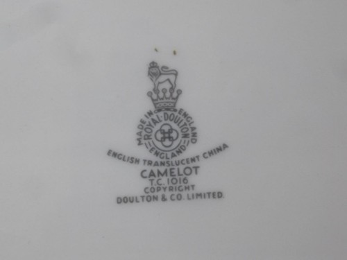 Royal Doulton Camelot 3-Tier China Hostess Cake Plate Stand TC.1016 - Picture 3 of 4
