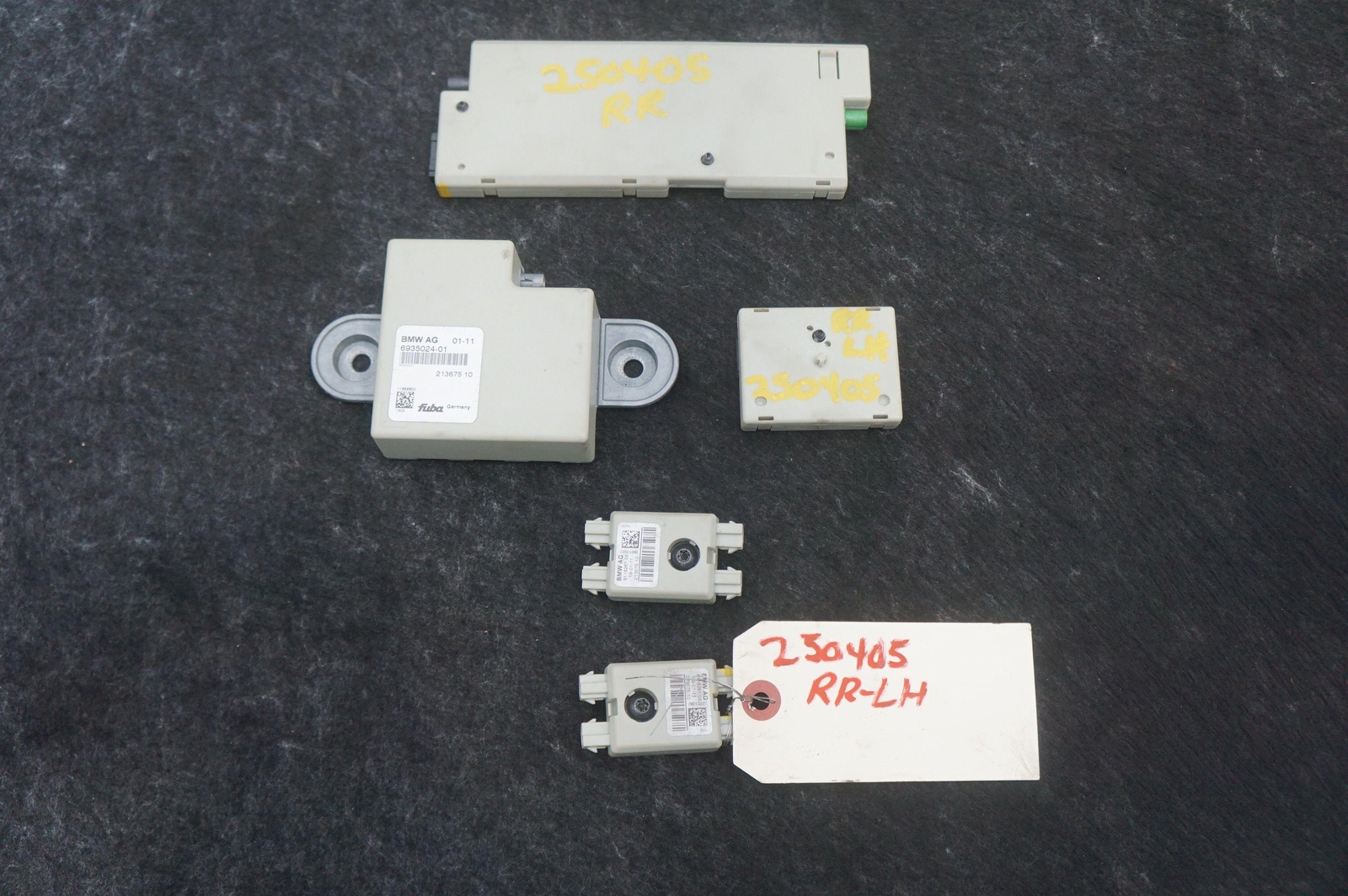 Set 5 Radio Antenna AMP Module 9118261 6935024 Rolls Royce Ghost Series I 2011