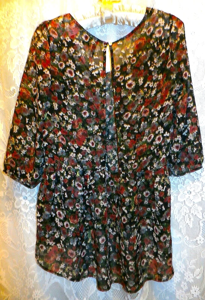 Top Campesino Boho Estampado Semi Transparente Bebé Muñeca Espalda Abierta Inclinación Completa L Foto 2 de 3