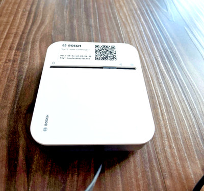 Bosch Smart Home Controller Hub zur Steuerung des Bosch Smart Home Systems