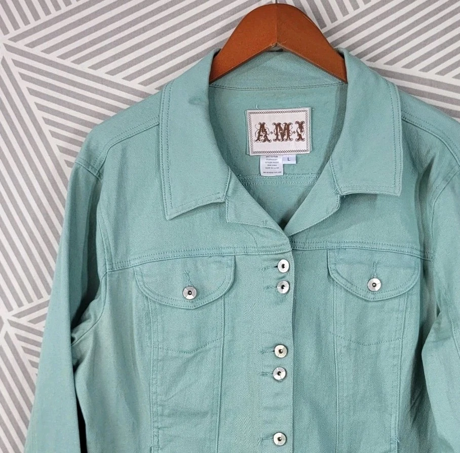 Chaqueta vaquera AMI Denim abrigo grande abotonada azul menta verde elástica para mujer Foto 2 de 4