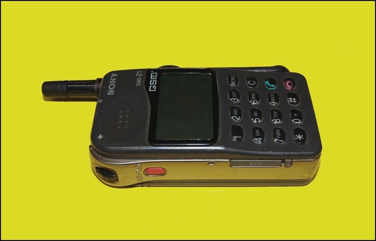 Sony CMD-Z1 Vintage Mobile Phone Untested + One NEW Jog Dial