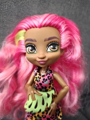 Mattel Cave Club Farnessa Doll Modepuppe Mädchenpuppe pink