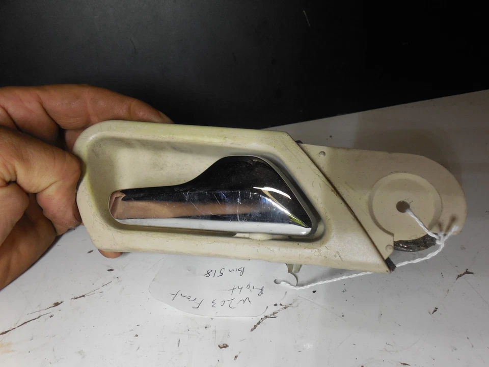 Manija puerta interior delantera derecha a3173010001 01-07 mercedes-benz w203 c230 c240 Foto 2 de 4