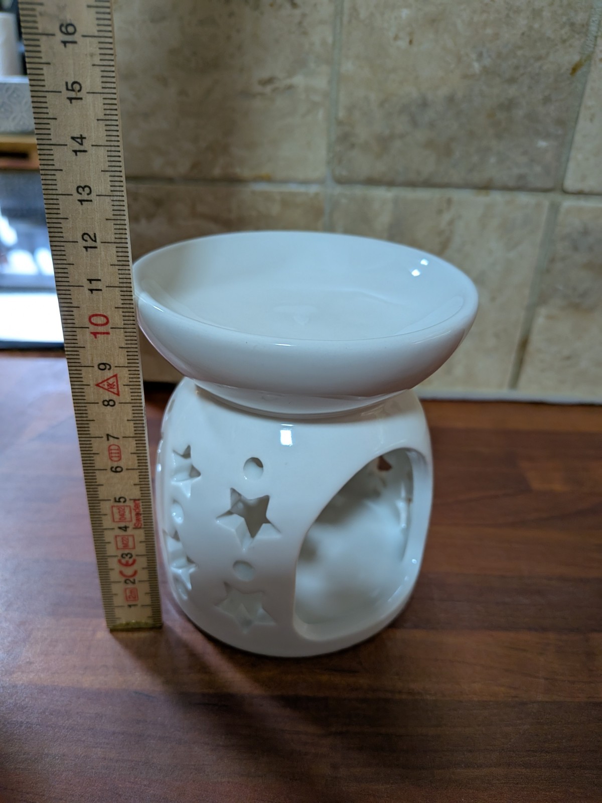 White Ceramic Wax Melter Tea Light Powered Oil Burner Aromatherapy Butterfly image 3
