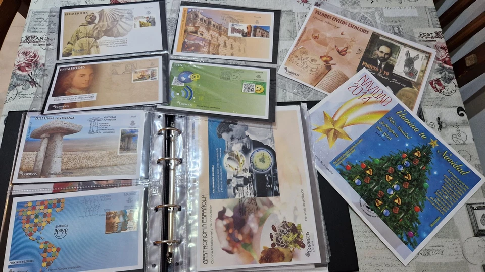 ESPAÑA SPAIN SOBRES PRIMER DIA FIRST DAY COVER COMPLETE YEAR AÑO COMPLETO 2014 - Imagen 2 de 2