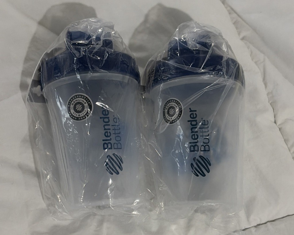 2X blender bottle 20oz Blue - Genuine Product BPA Free, New