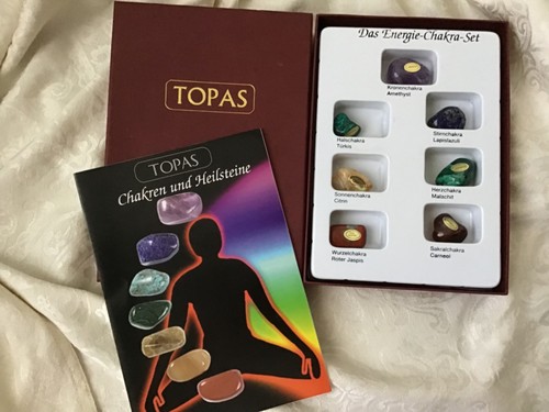 EDELSTEINEN CHAKREN UND HEILSTEINE 7 STÜCK mit ANLEITUNG NEU