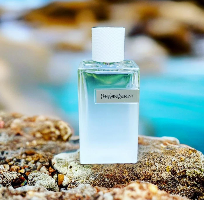 YSL Y by Yves Saint Lauren 3,3 oz 100 ml Eau Fraiche spray masculino - Imagem 3 de 4