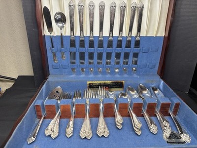 Vintage Rogers & Bro STarlight Silverplate Flatware Set 40+ Pc w/ Chest