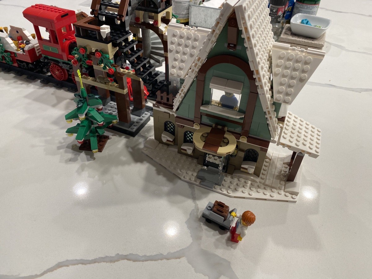 Lego Winter Holiday Train Station Train MOC Similar to 10259 10254