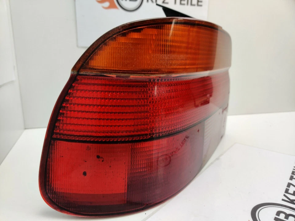 Piloto trasero izquierdo bmw 5 (e39) 520i con portalámparas 8358031 2vp007240-01 hella Foto 4 de 4